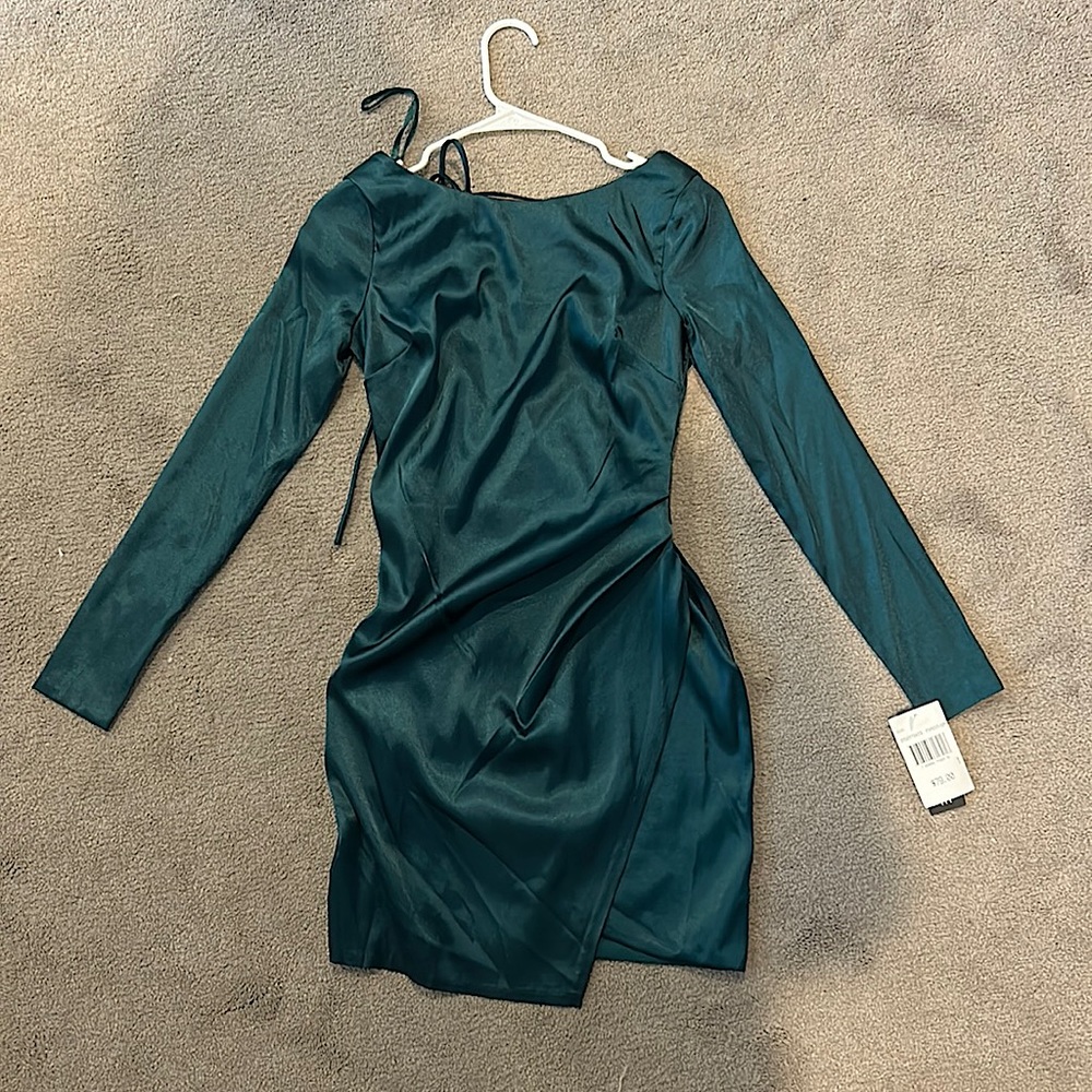 green long sleeve mini dress